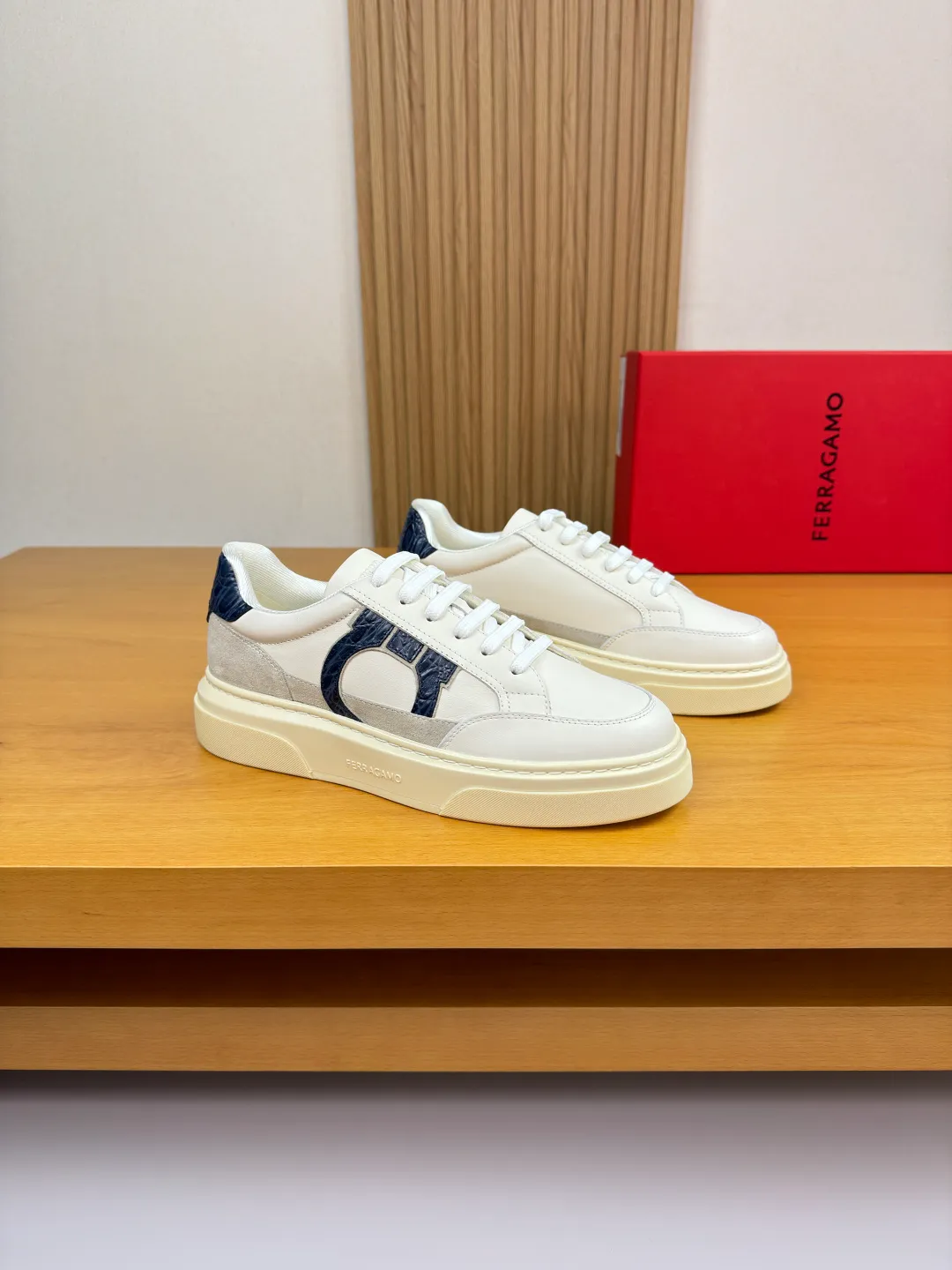 Men's men's shoes 💰440 [New style] 🏃‍♂️🏃‍♂️[Ferragamo] Ferragamo - High-end quality original order·Casual sports shoes -Upper: 🔝Nappa calfskin, suede calfskin, shoe body. Sewing brand totem, tongue air pressure brand logo -Inner: water-dyed cowhide -Outsole: ultra-light TPU foam rubber; molded outsole -Ultra-high quality control and fine workmanship: outstanding (high-end, extravagance, grade) -Size: 38-45 (46, can be customized)